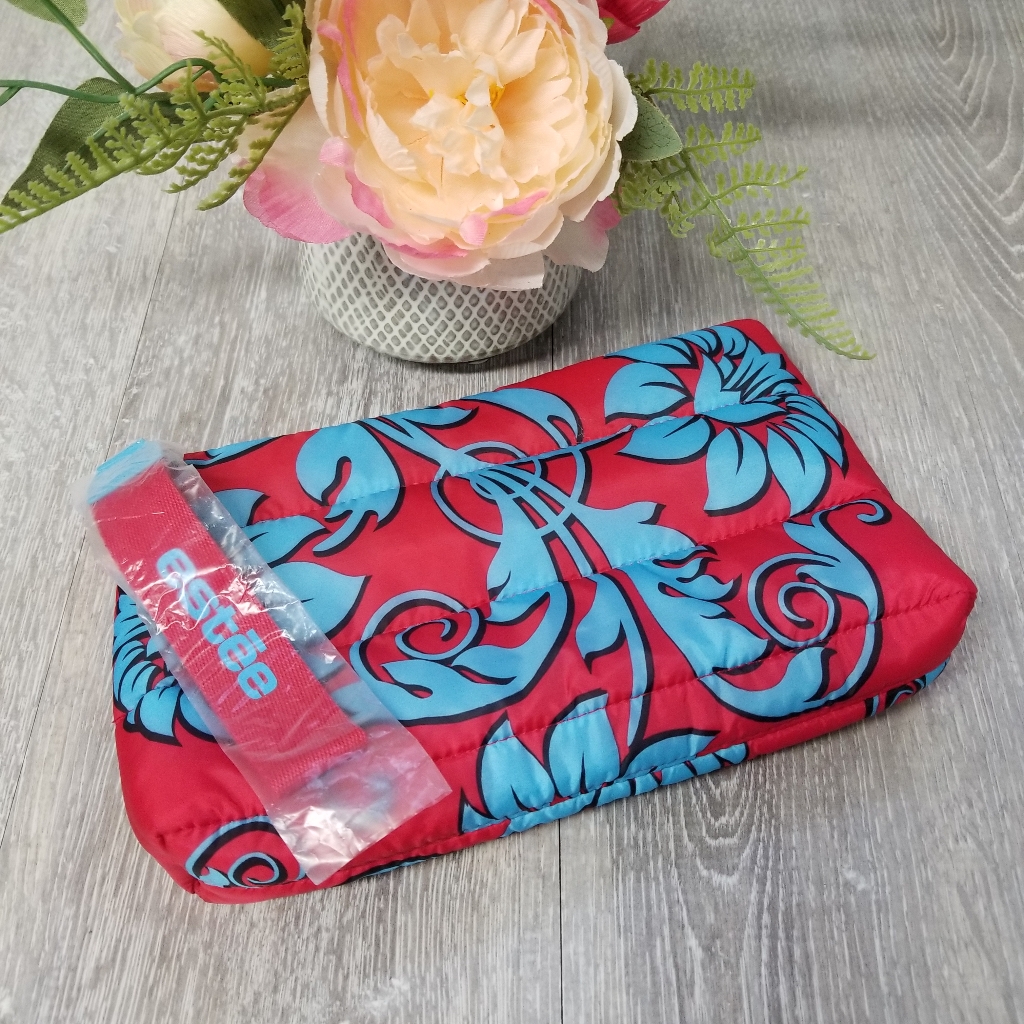 Brand New Estee Lauder 100 Recycled Cosmetics Bag
